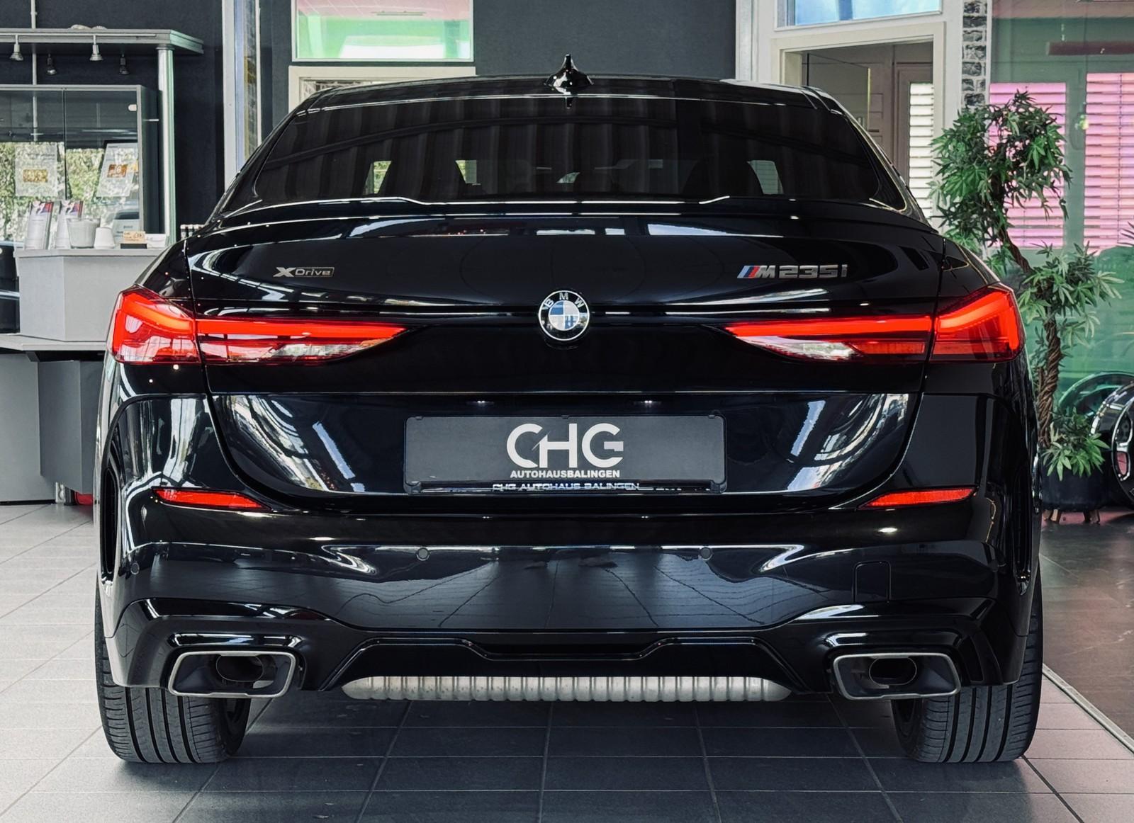 BMW M235i PERFORMANCE |H&K|PANO|M-SPORTSITZE DAKOTA|