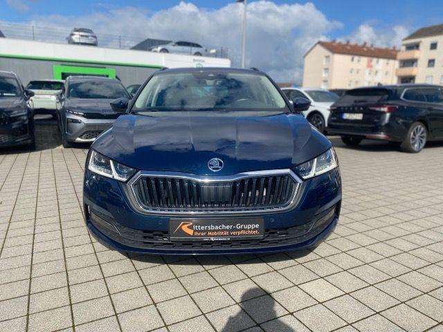 Skoda Octavia Combi 2.0 TDI DSG Tour LED Kessy CarPlay