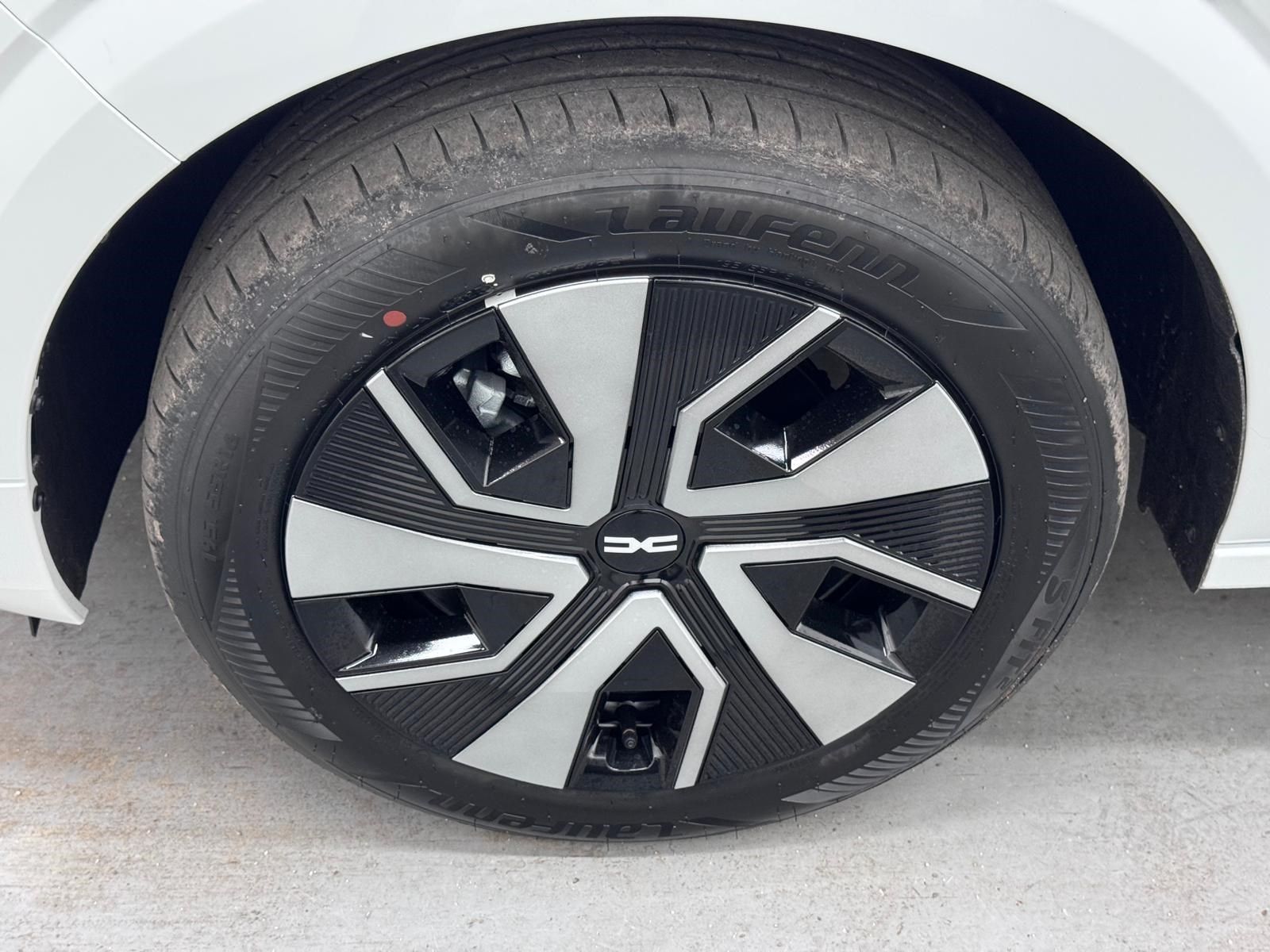 DACIA Sandero  Expression TCe 100 Winterpaket – Bild 7