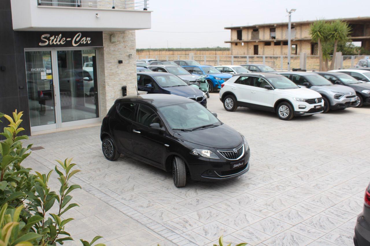 Lancia Ypsilon 1.0 FireFly 5 porte S&S Hybrid Ec
