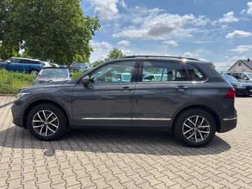 Volkswagen Tiguan - 4