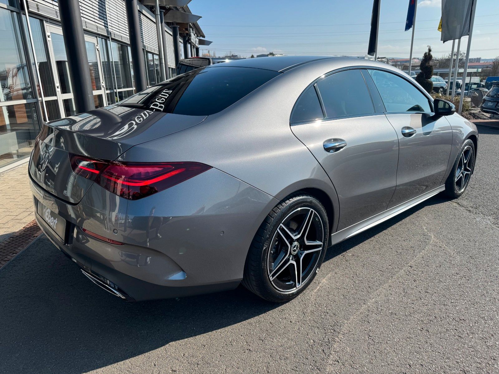 Fahrzeugabbildung Mercedes-Benz CLA 200d AMG+LederGrau+Ambiente+RFK+Night