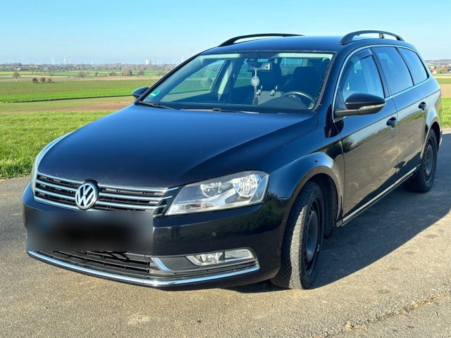 Volkswagen VW Passat 2.0 tdi Diesel  Variant AHK. TEM...