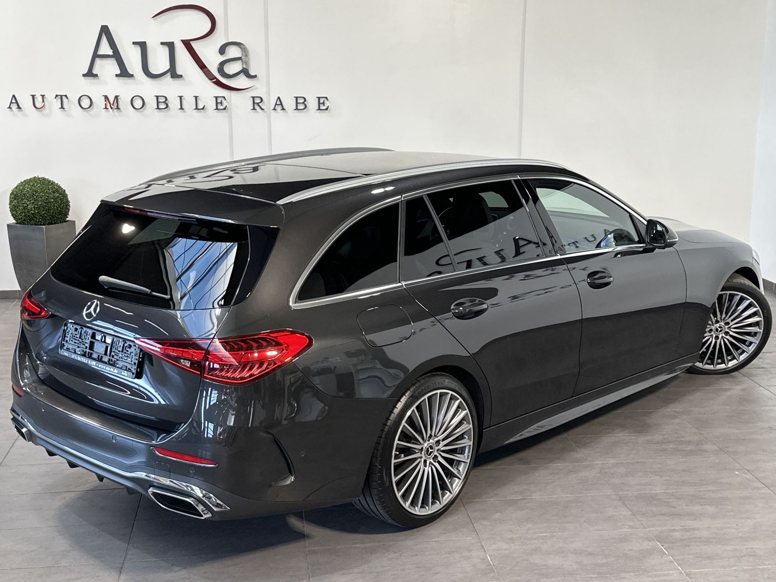 Fahrzeugabbildung Mercedes-Benz C 300d T AMG-Line NAV+LED+DISTRONIC+AHK+19ZO+1HD