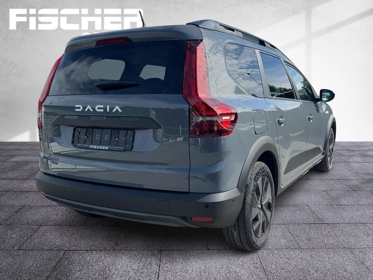 Fahrzeugabbildung Dacia Jogger Expression HYBRID 140 SHZ Kamera