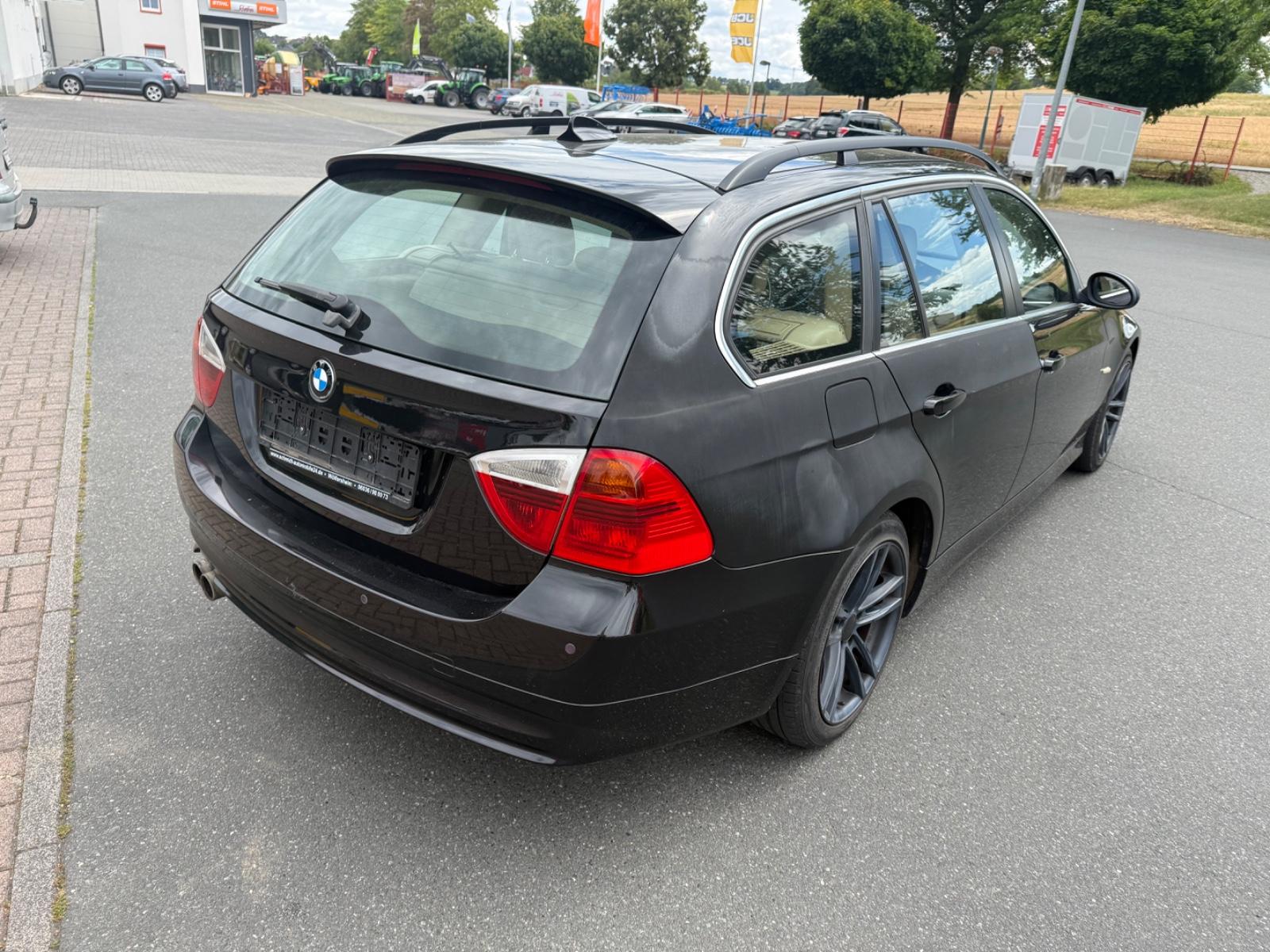 BMW 330 2007 — photo 6