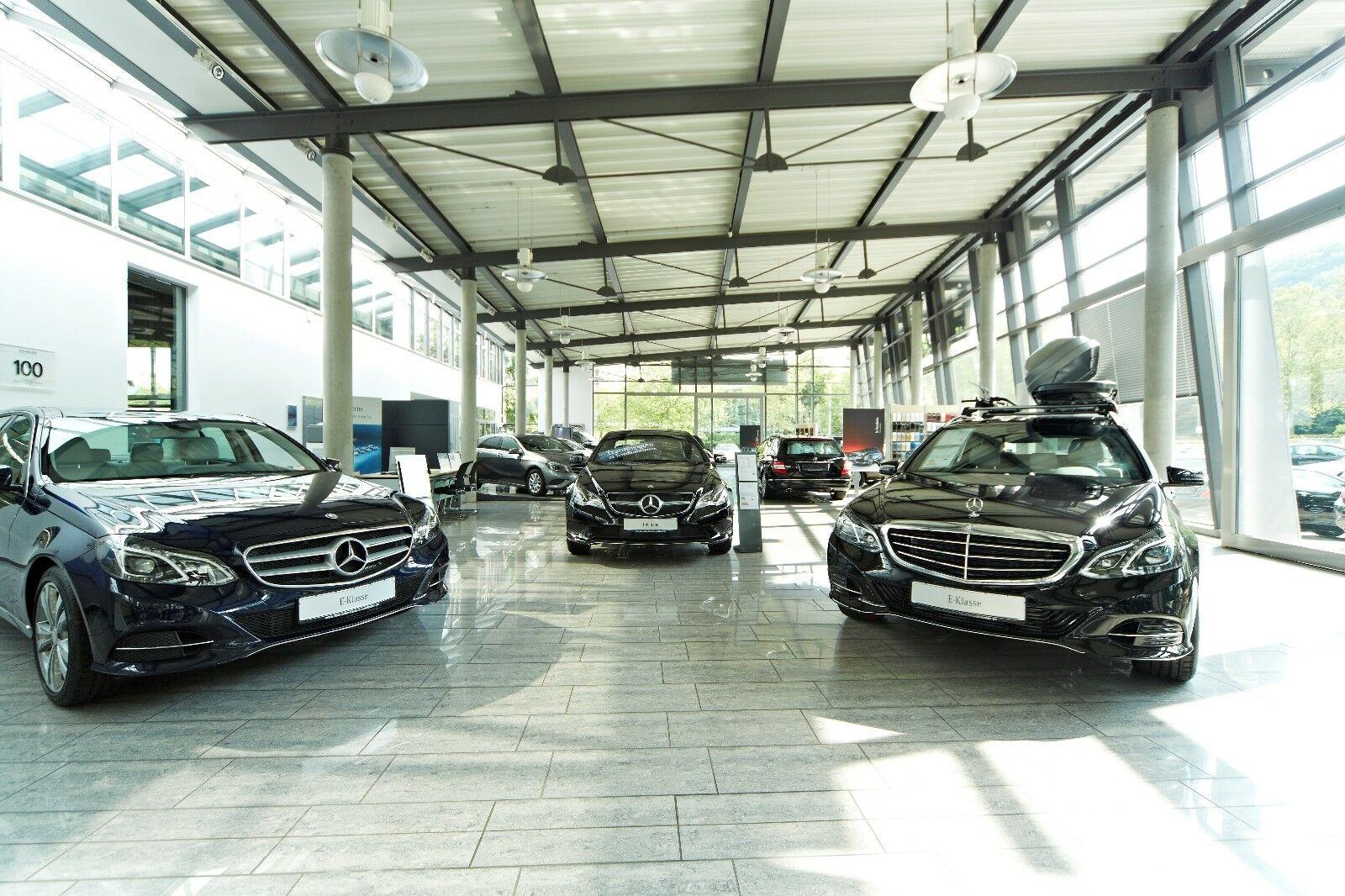 showroom-image-bottom