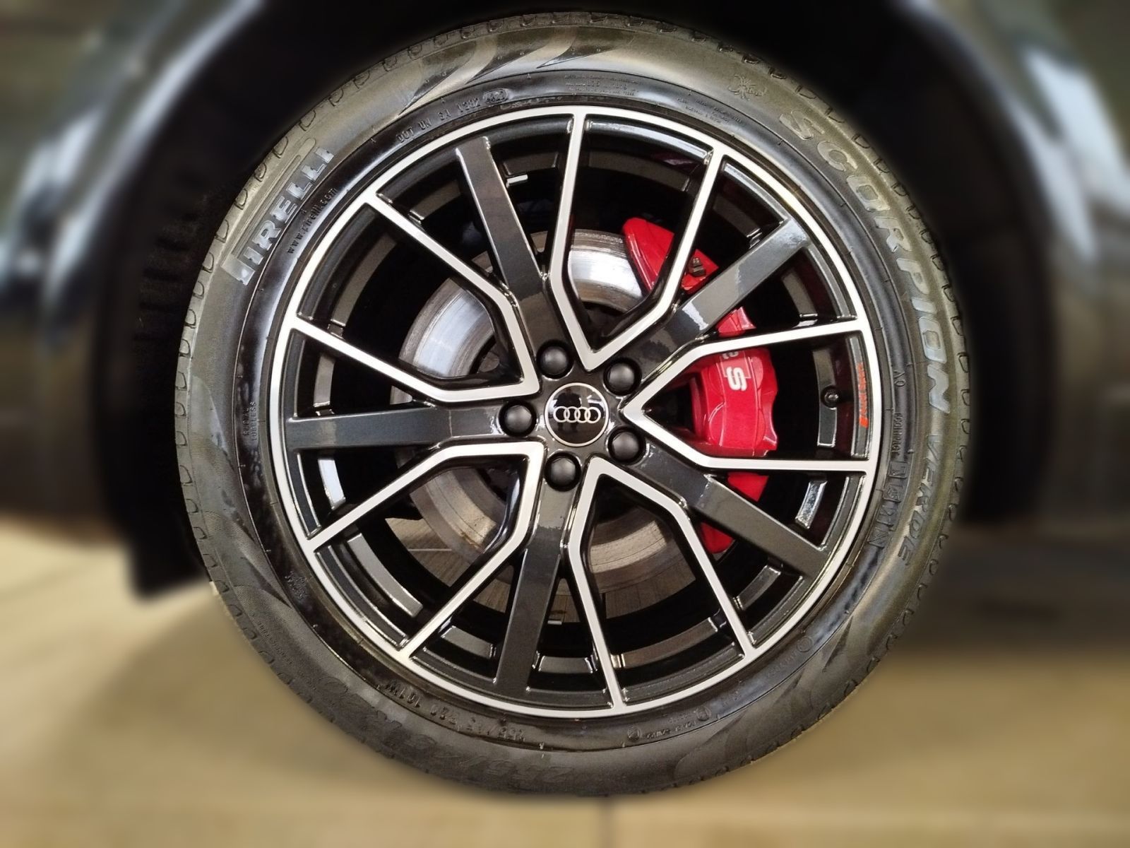 Audi SQ5 - Bild 4