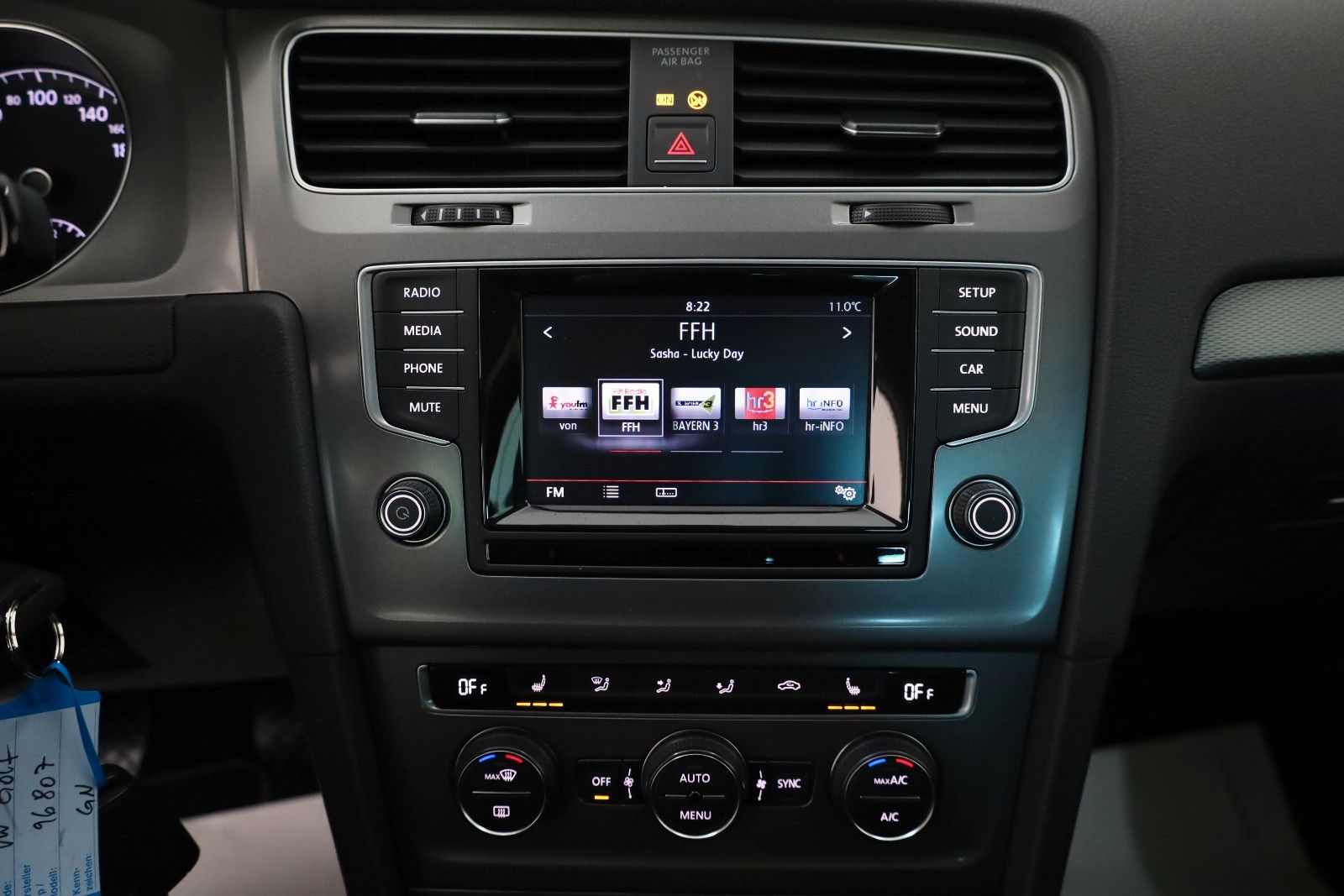 Fahrzeugabbildung Volkswagen Golf VII Lim. Lounge SH,PDC,SR+WR