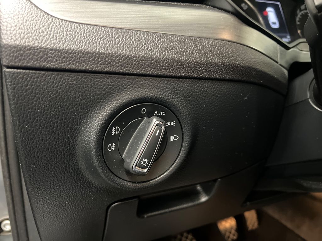 Skoda SUPERB STYLE/ 1.HAND/ GARANTIE/ PANO/ ASSIST. Skoda SUPERB STYLE/ 1.HAND/ GARANTIE/ PANO/ ASSIST.