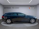 Jaguar XF Sportbrake 2.2 Diesel Bi-Xenon/Pano/Leder - Jaguar XF in Hamburg