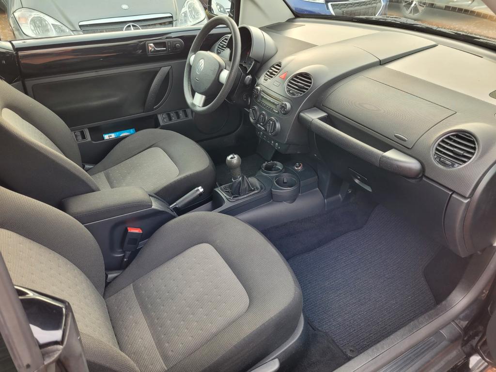 Volkswagen New Beetle