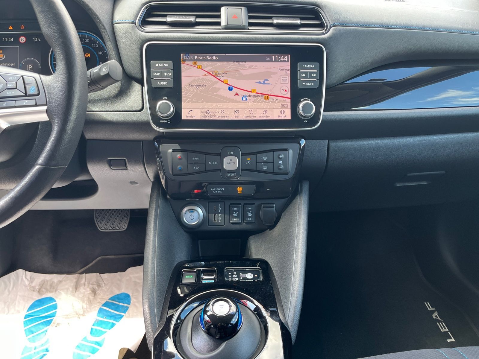 Fahrzeugabbildung Nissan Leaf 40 kWh Autom.-N-Con.-Winter-P., LED,SOH95%