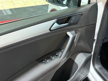 Volkswagen Tiguan - 8