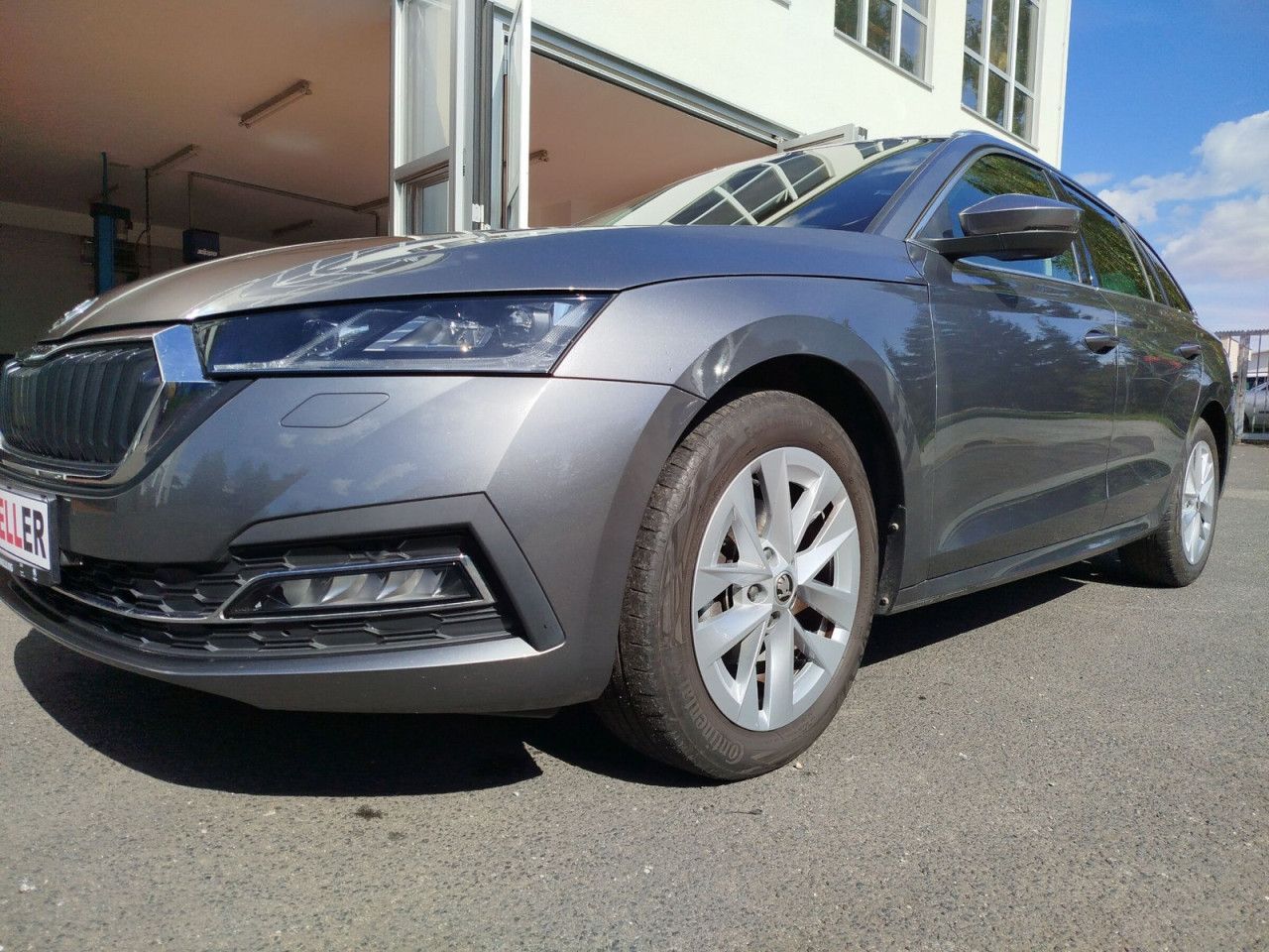 Fahrzeugabbildung SKODA Octavia Combi Style TD110/2.0A7F, Navi, ACC