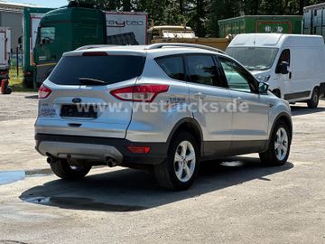 Ford Kuga - 4