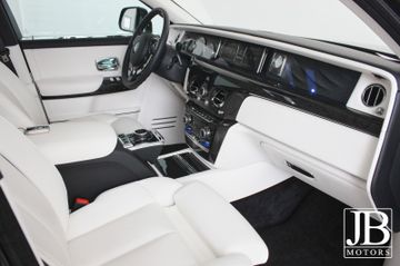 Fahrzeugabbildung Rolls-Royce Phantom IN STOCK