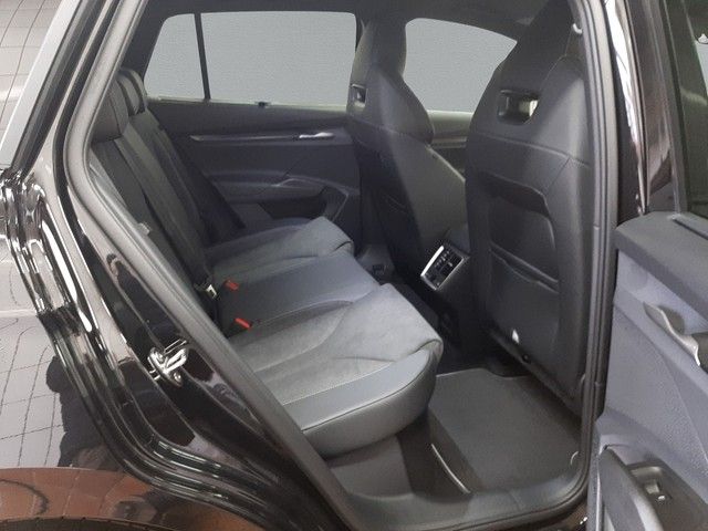 Fahrzeugabbildung Skoda Enyaq 85x Sportline Matrix AHK HuD eleHeck 21"