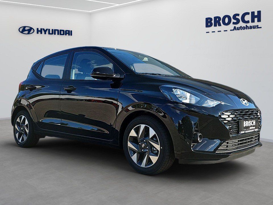 Fahrzeugabbildung Hyundai i10 1.0 5-MT TREND NAVI+KAMERA+KLIMA+SHZ+LENKHZ+