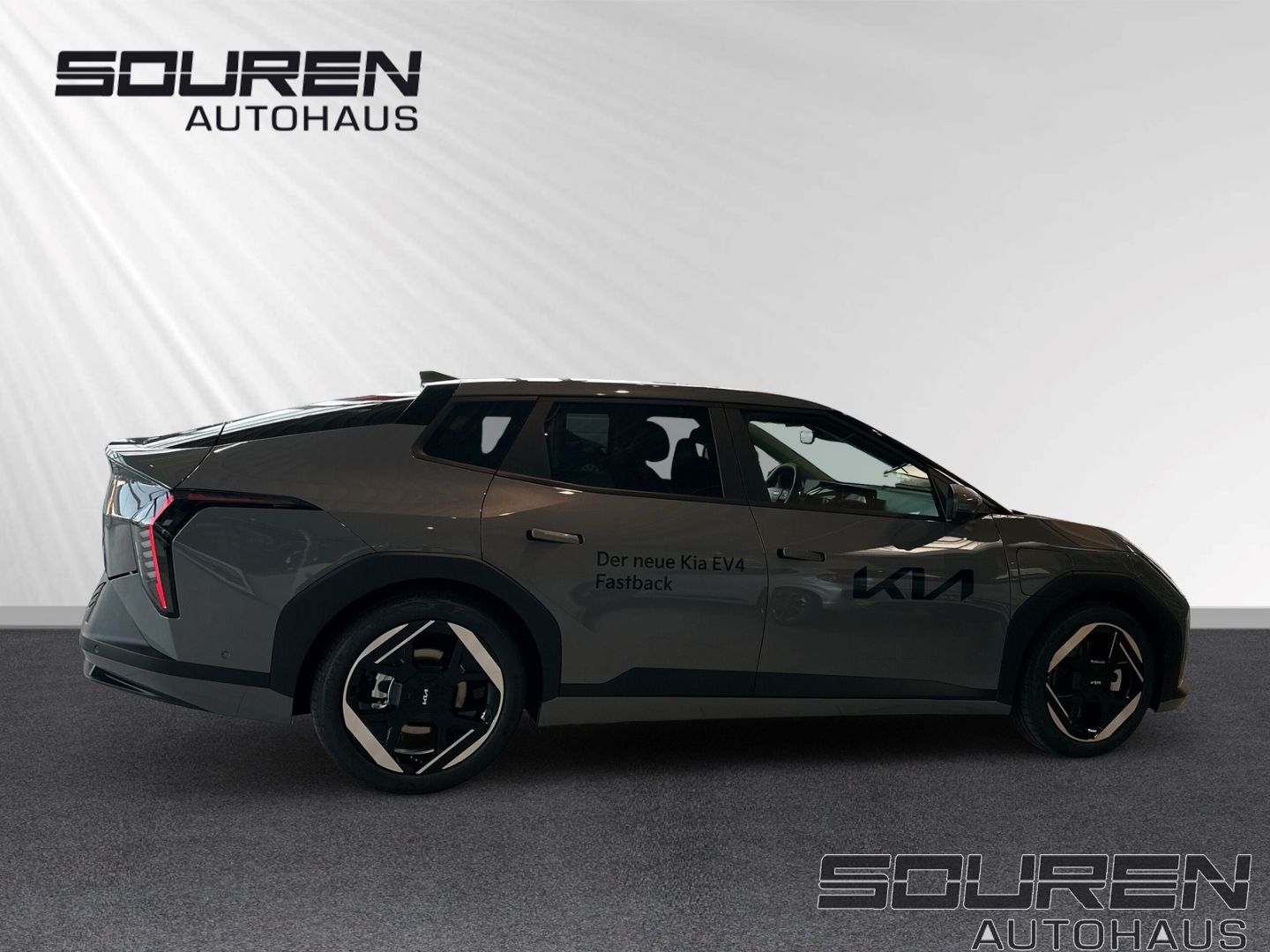 Fahrzeugabbildung Kia EV4 FASTBACK 81 EARTH **ALLE Pakete!!!**