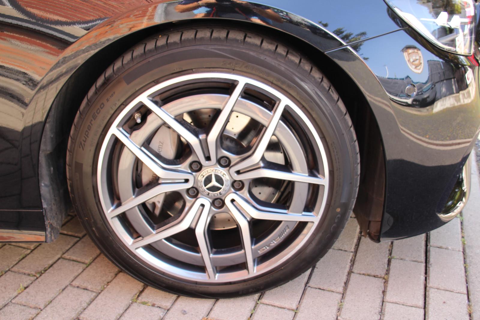 Mercedes-Benz E 220 E -Klasse Cabrio AMG Line