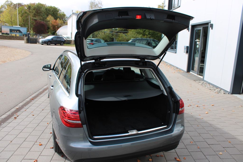 MERCEDES-BENZ C 220 d T LED AUT SHZ KAM NAVI PDC