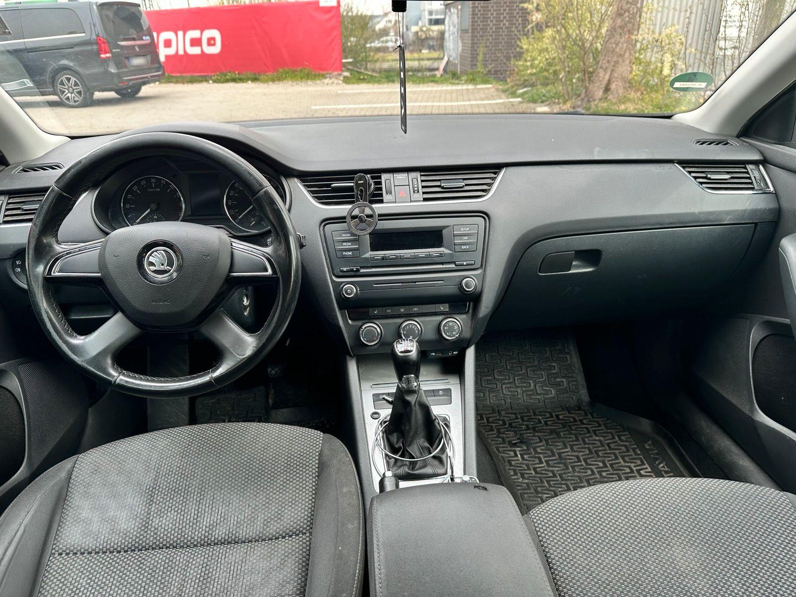 Skoda Octavia 2014 — photo 12