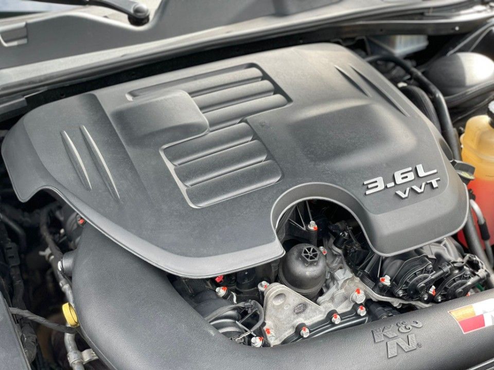 Fahrzeugabbildung Dodge Challenger 3.6 SXT 17 direkt aus USA importiert