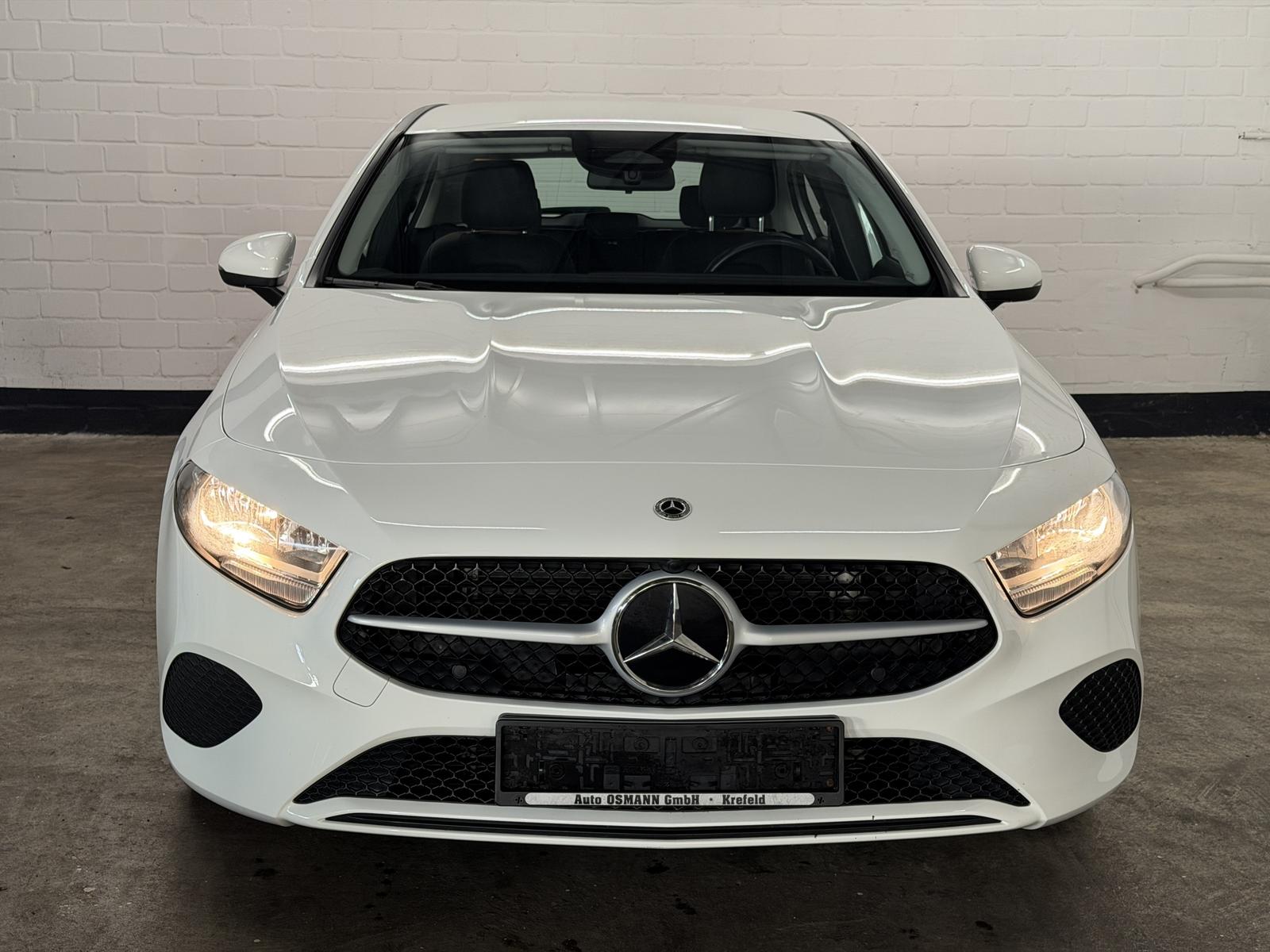 Mercedes-Benz A-Class d 8G-DCT Entry / RFK / NAVI / CarPlay, миниатюра 2
