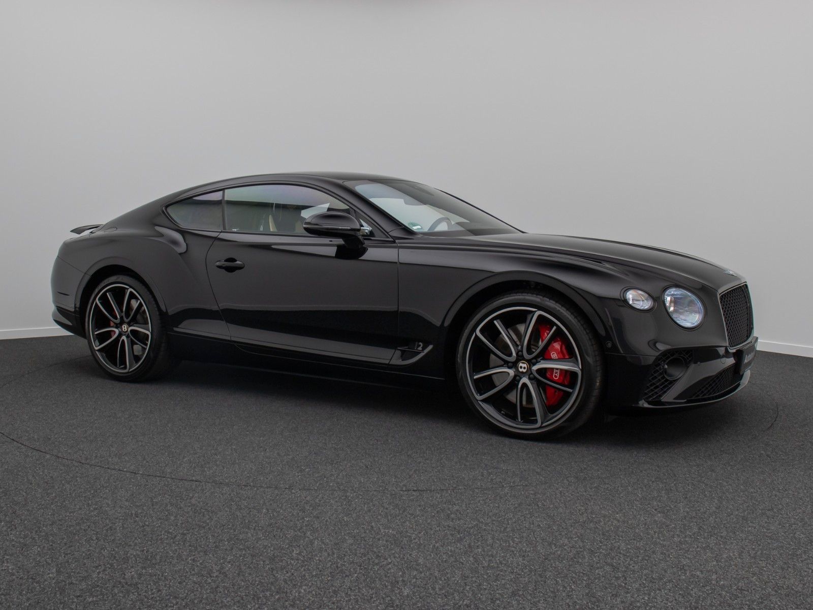 Fahrzeugabbildung Bentley Continental GT Mulliner Blackline Rotation VOLL