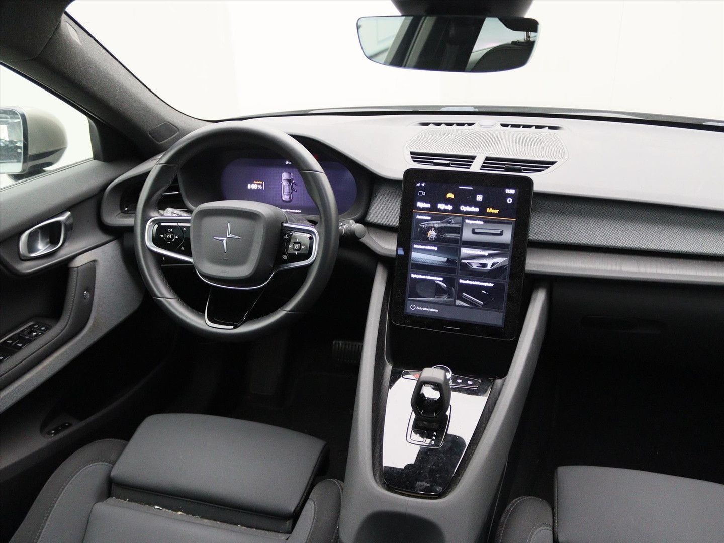 Polestar 2 Long Range Dual motor 408pk Launch Ed. 94,39% imagem 2