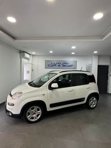 Другие Fiat Panda 1.0 FireFly S&S Hybrid Red ADATTA PER