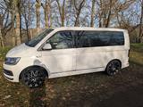 Volkswagen T6 Multivan Generation Six - Volkswagen T6 Multivan in Wuppertal