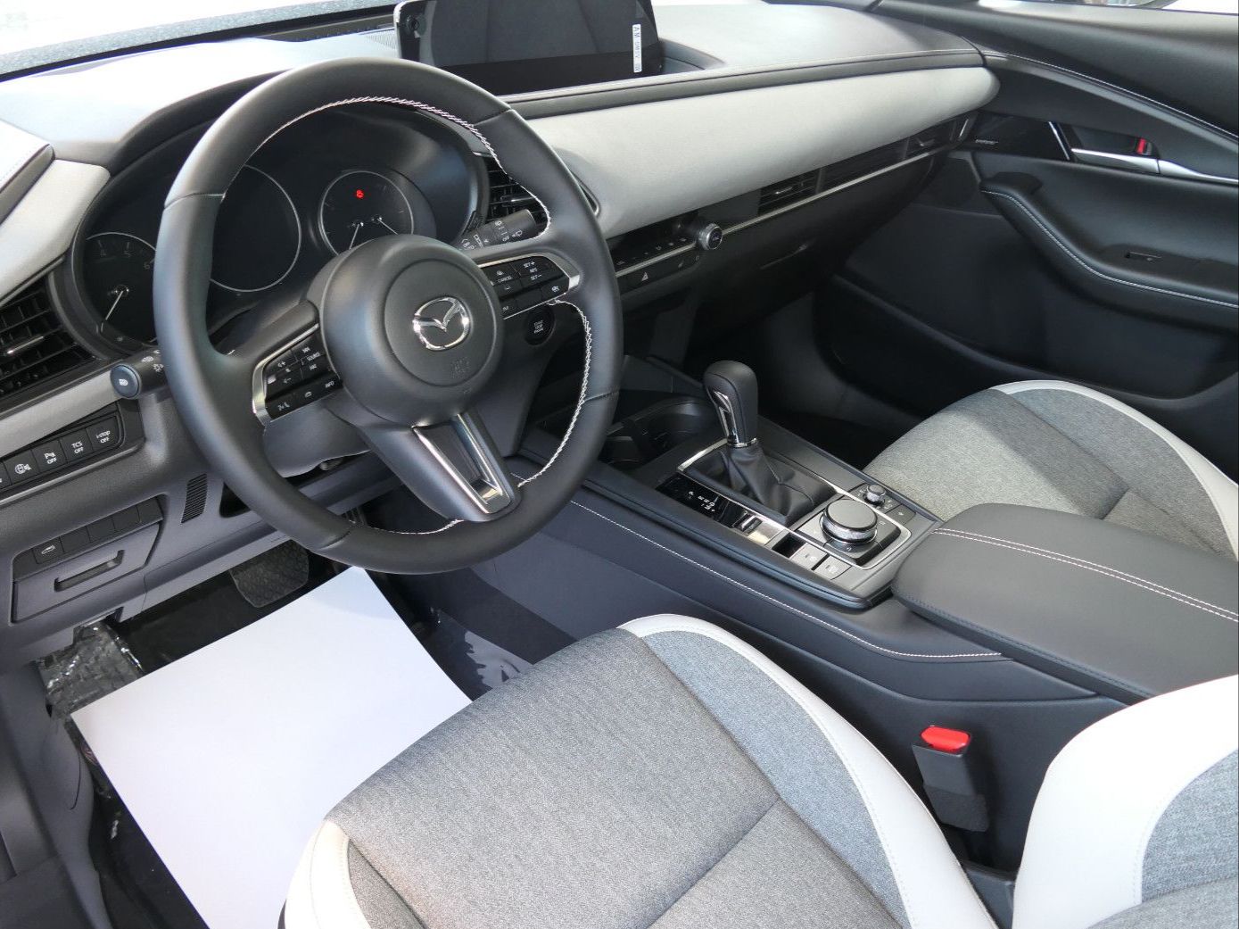 Mazda CX-30 2027 e-SKYACTIV X 186 MAKOTO AWD imagem 2