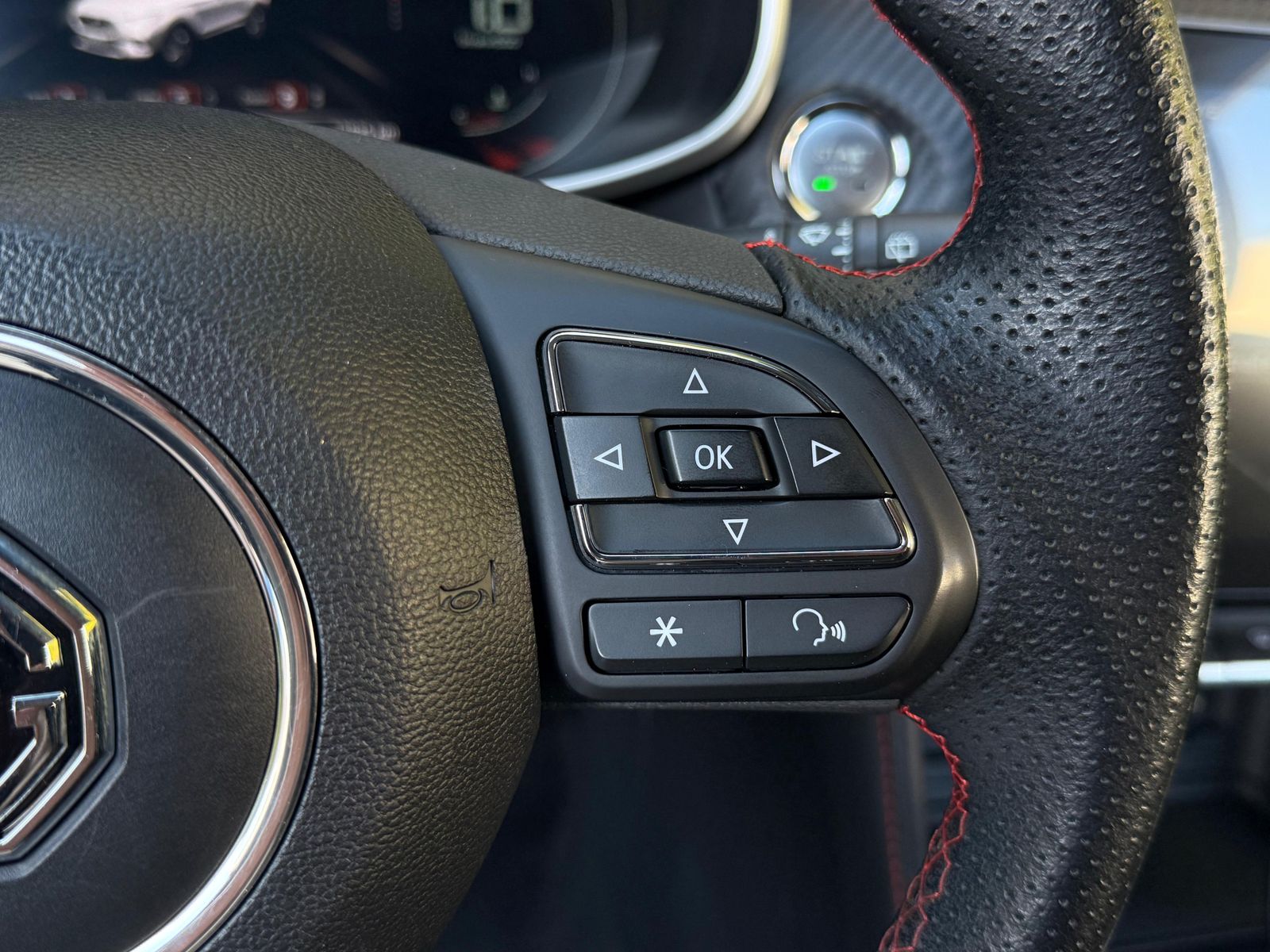 Fahrzeugabbildung MG ZS 1.5VTi Aut. Luxury LEDER+LED+NAV+SHZ+KAM+ACC+