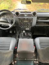 Land Rover Defender 90 LD Station Wagon  - Land Rover Defender: Allradantrieb