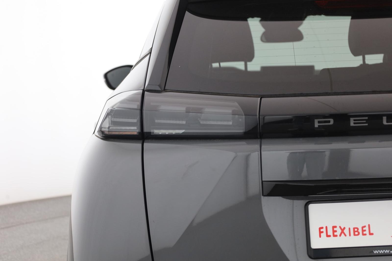Peugeot 2008 1.2 PureTech LED ACC Kamera