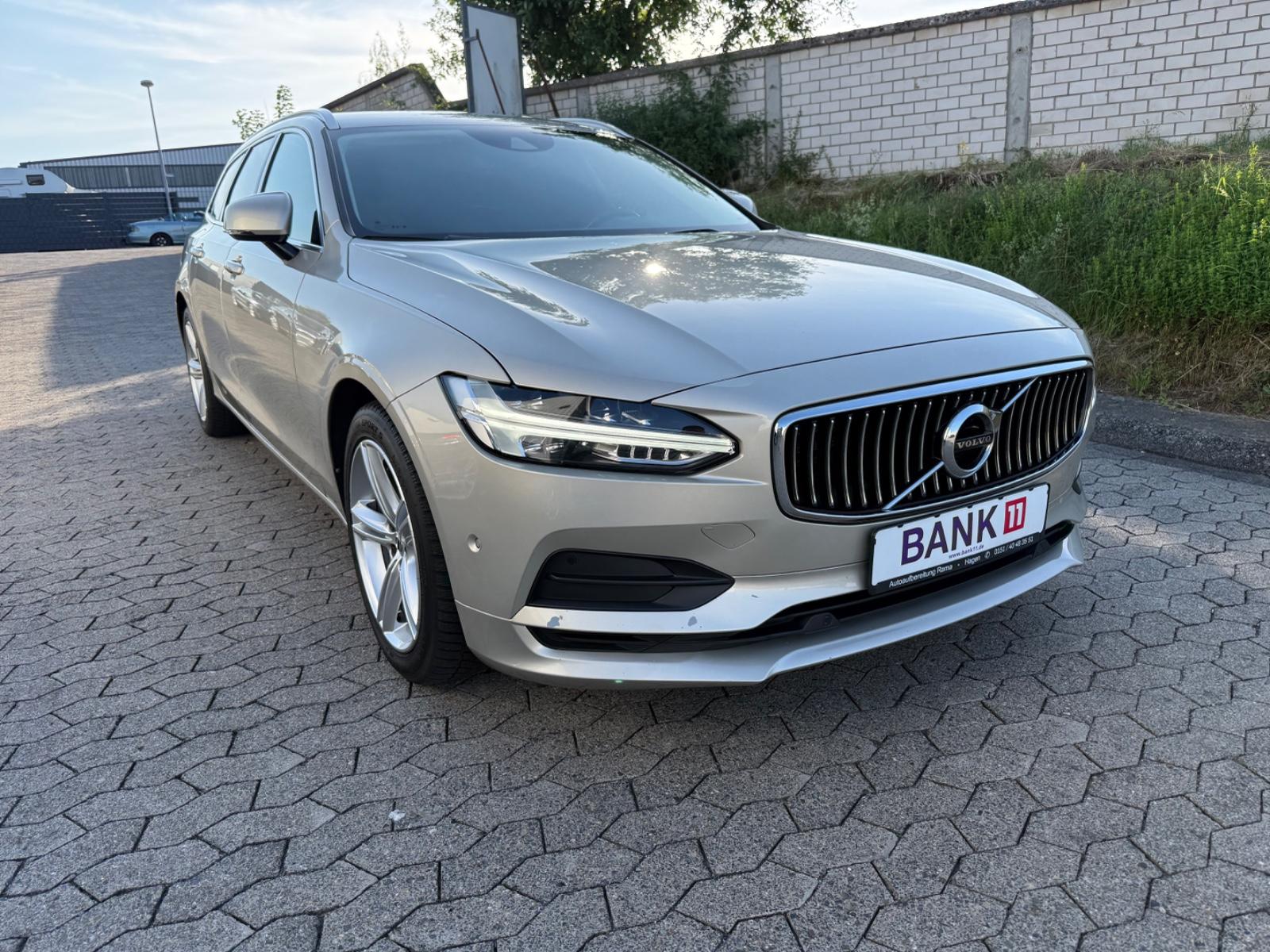 Volvo V90 Kombi Momentum AWD