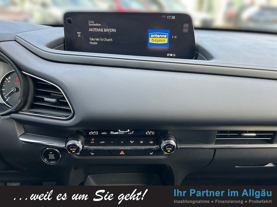 Fahrzeugabbildung Mazda CX-30 SKYG 140PS EXCLUSIVE NAVI+BOSE+CARPLAY+SHZ