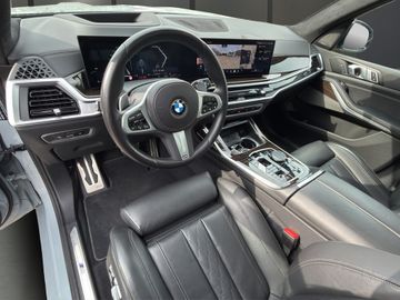 BMW X7 - 10