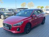 Hyundai i30 1.6 CRDi Premium Autom. Navi LED Pano - Hyundai i30 Premium mit Diesel-Antrieb
