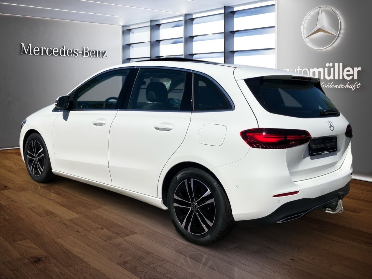 Fahrzeugabbildung Mercedes-Benz B 200 PANO+AHK+360°+MEMORY+