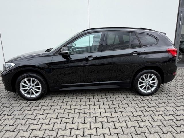 BMW X1 sDrive18i AHK RFK SHZ LED DrivAss NAV Parkass