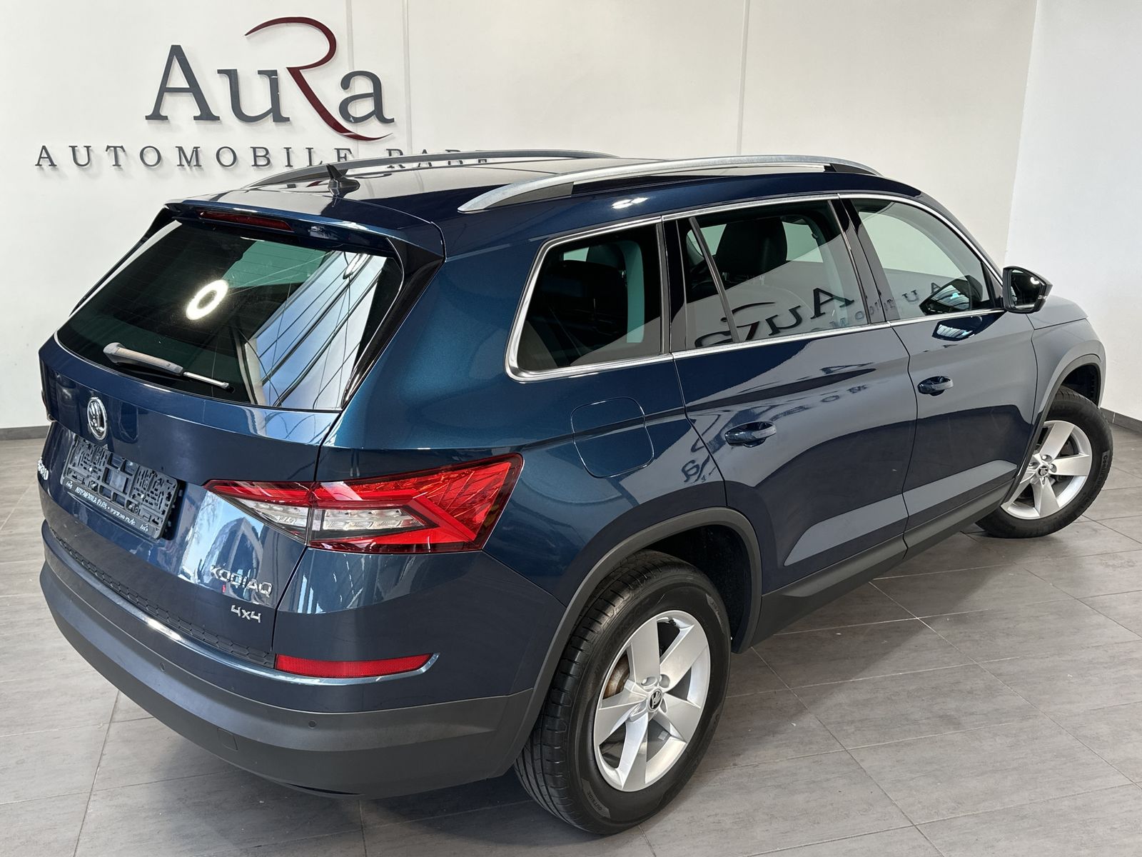 Fahrzeugabbildung SKODA Kodiaq 2.0 TSI DSG 4x4 7-Sitzer NAV+LED+PANO+VC