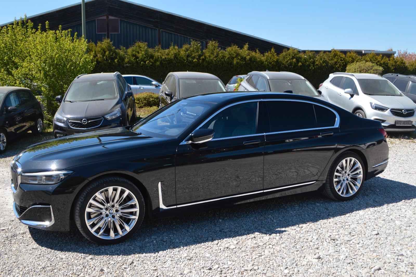 BMW 750 7 750 L i xDrive Top Zustand !!!