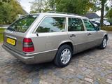 Mercedes-Benz 230 TE mit KLIMA,1.Hand exzellenter Zustand! - Mercedes-Benz 230 in Bremen