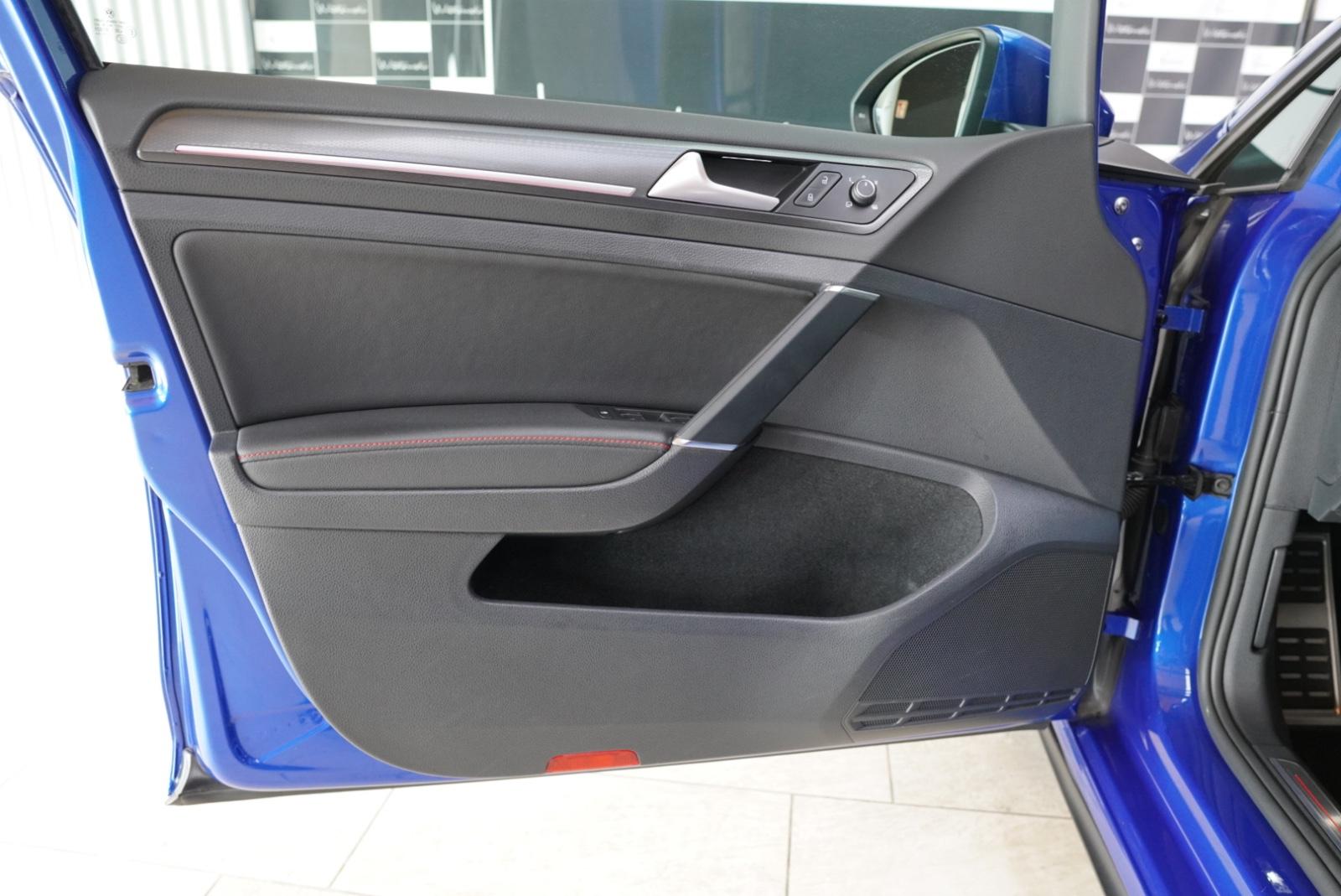 Volkswagen Golf VII Lim. *GTI Performance*ACC*AHK*DigitalCo
