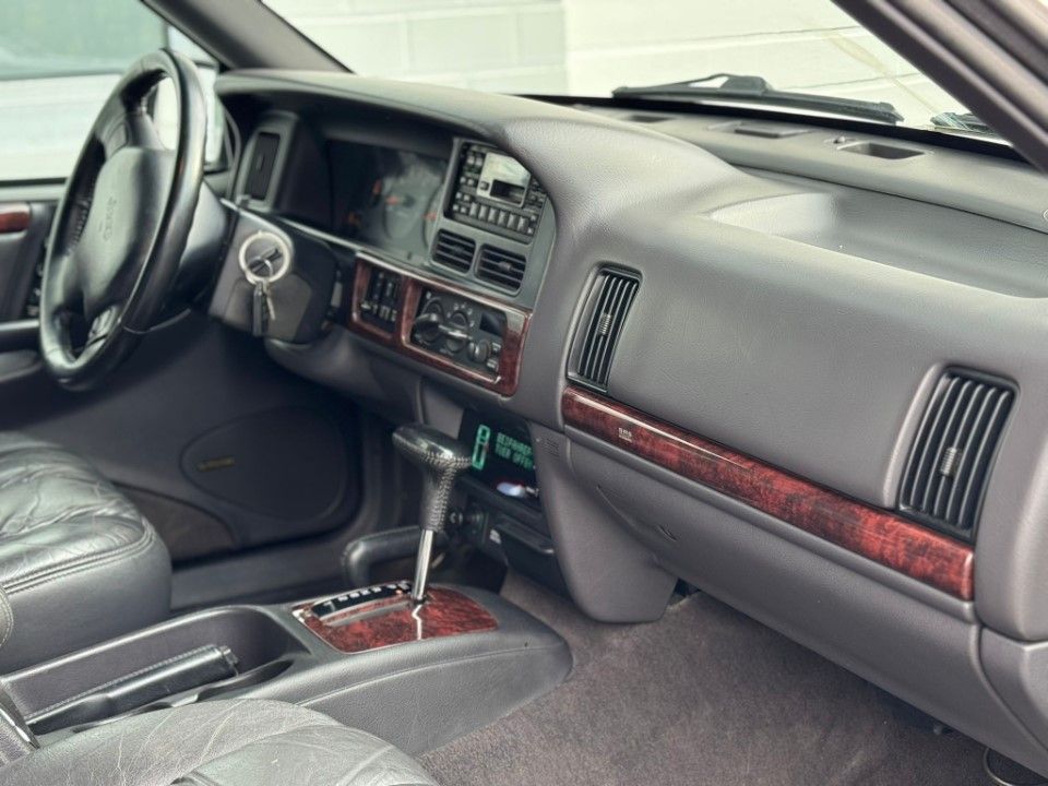 Fahrzeugabbildung Jeep Grand Cherokee 5.9 sehr gepflegt und sehr selten