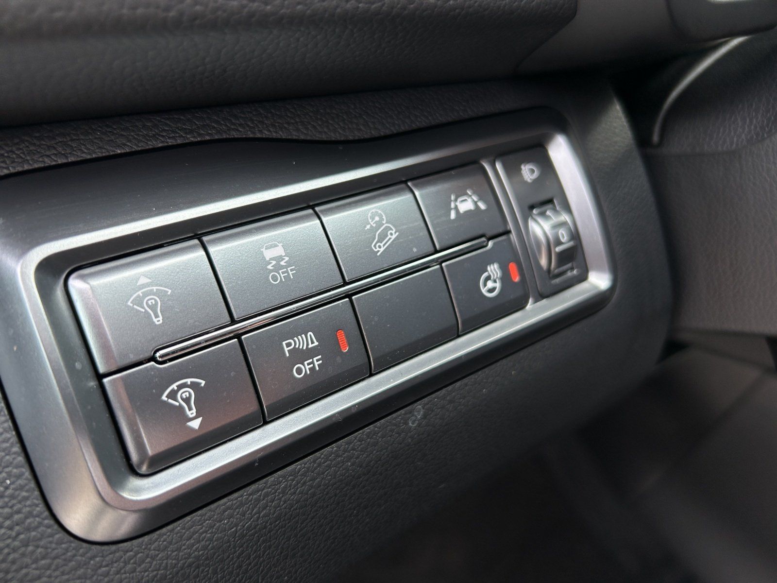 Fahrzeugabbildung Ssangyong Tivoli Fizz 1.5 T-GDI KAMERA/SHZ/NAVI/TEMPOMAT/
