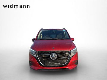 Mercedes V 220 - 2